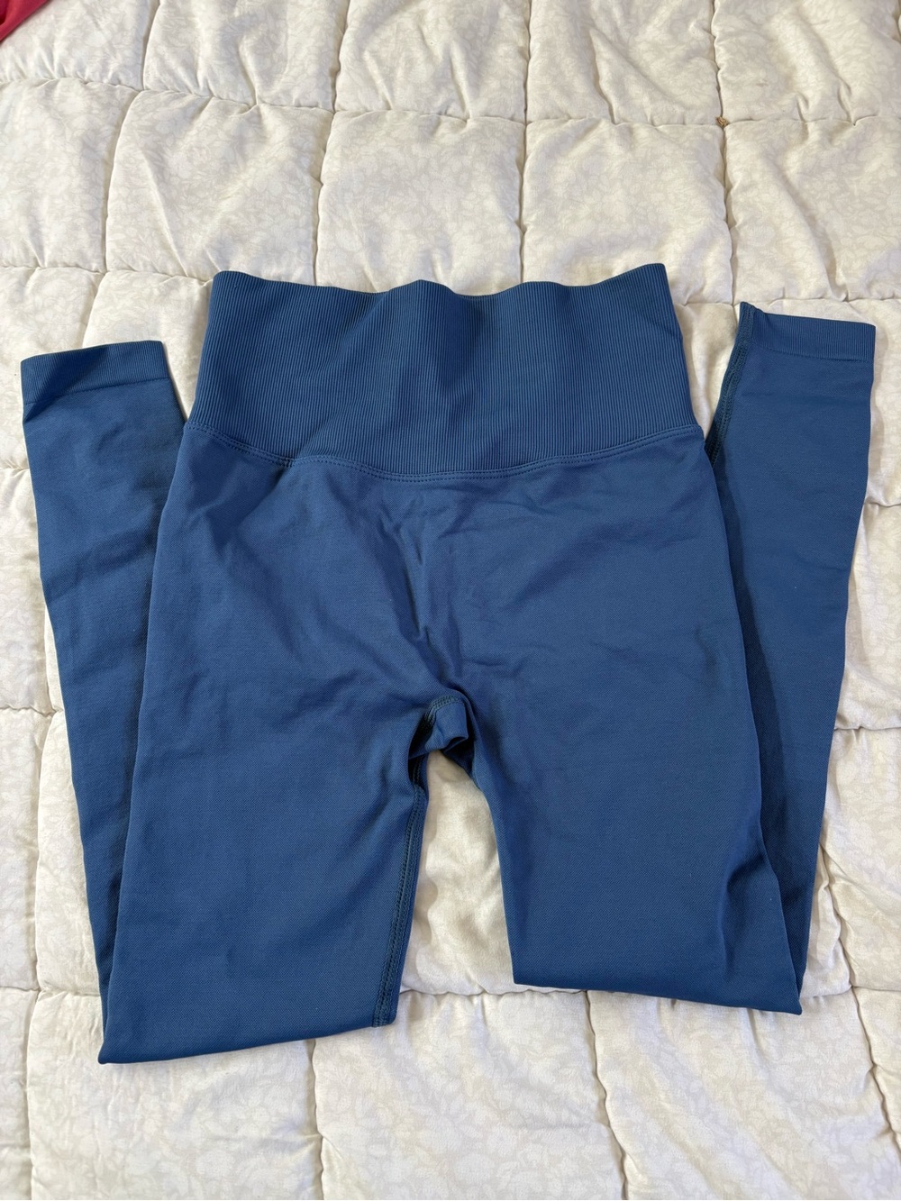 Amazon Essentials Women's Navy High-Rise Leggings